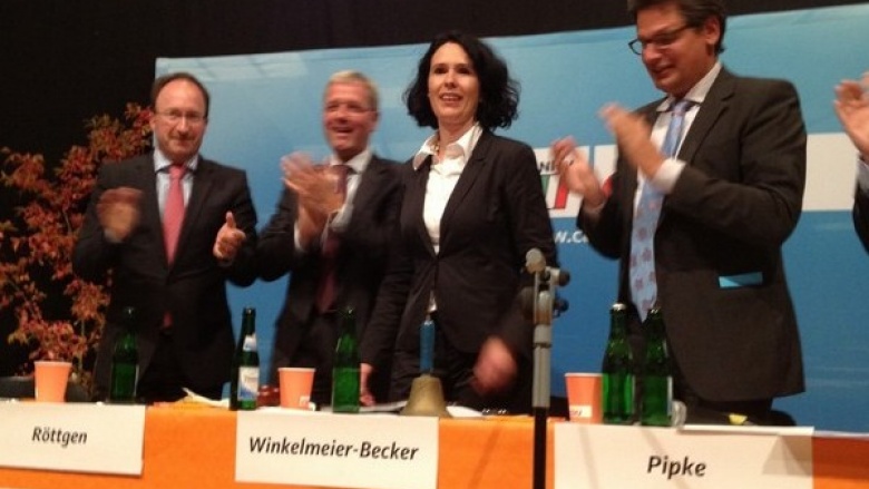 Elisabeth Winkelmeier-Becker wieder CDU-Bundestagskandidatin im rechtsrheinischen Kreisgebiet Elisabeth Winkelmeier-Becker wieder CDU-Bundestagskandidatin im rechtsrheinischen Kreisgebiet